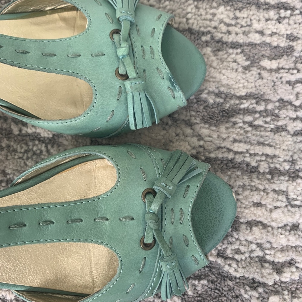Seychelles Teal T Strap Leather Heels w Tassel 8.5 - Picture 4 of 5
